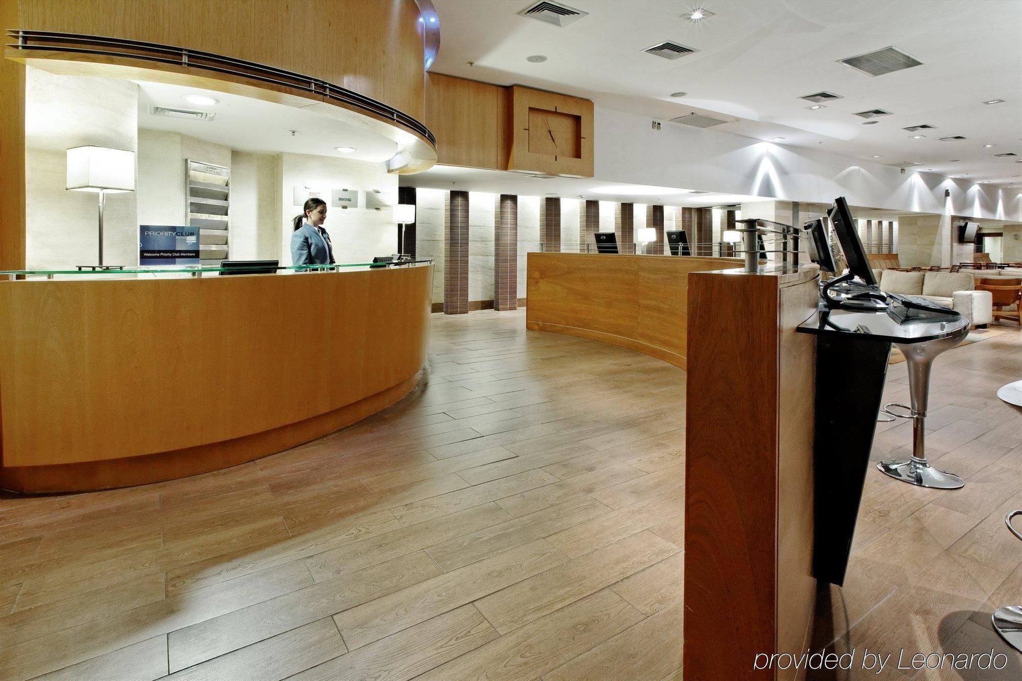 Express - - Patagonia 4*